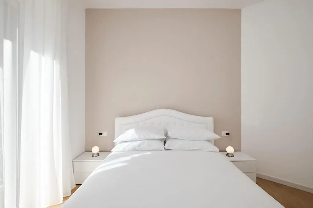 Apartment 20 Minuti Vaticano - Nido Romano Shopping Folkoristico