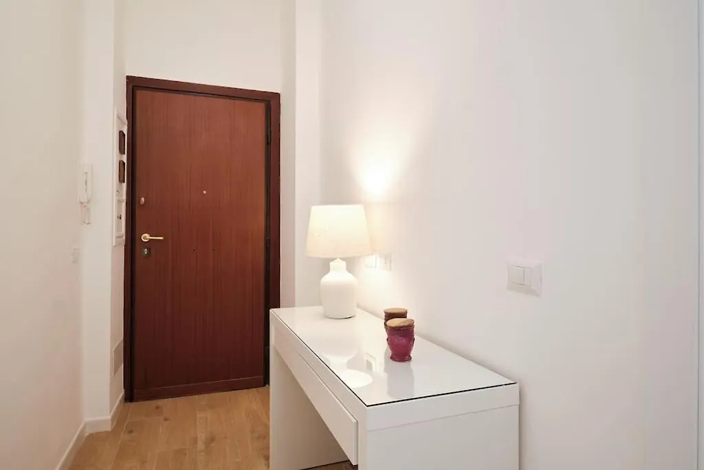 Apartment 20 Minuti Vaticano - Nido Romano Shopping Folkoristico