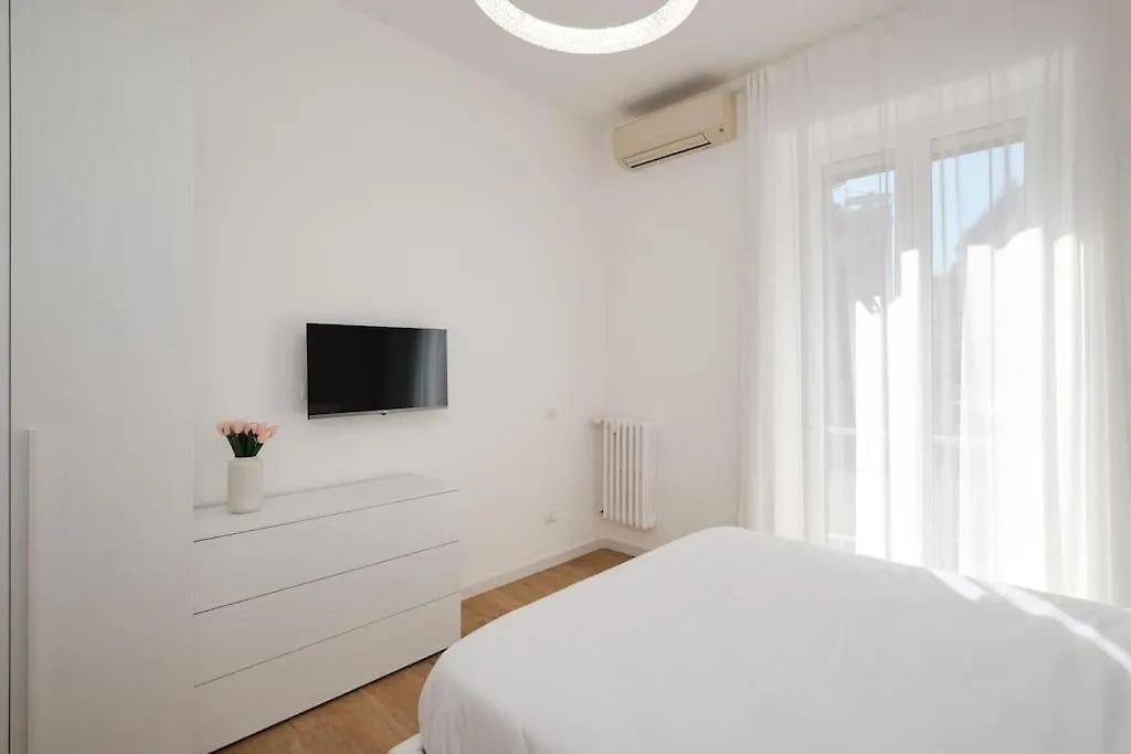 Apartment 20 Minuti Vaticano - Nido Romano Shopping Folkoristico
